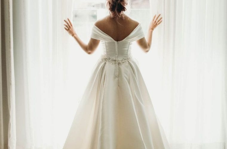 Como cortar saia vestido de noiva 