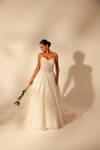 Vestido de noiva tomara-que-caia em renda - Atelier White Dress