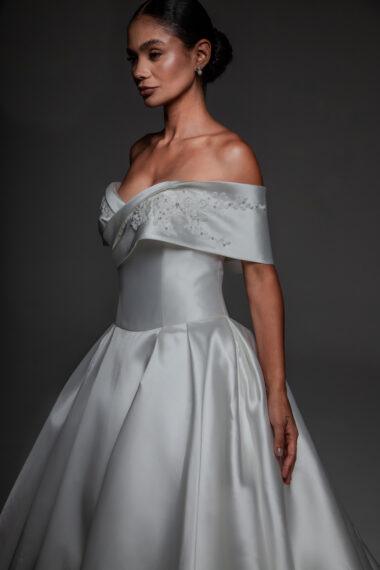 clara frente - vestido de noiva princesa minimalista com decote ombro a ombro - atelier white dress