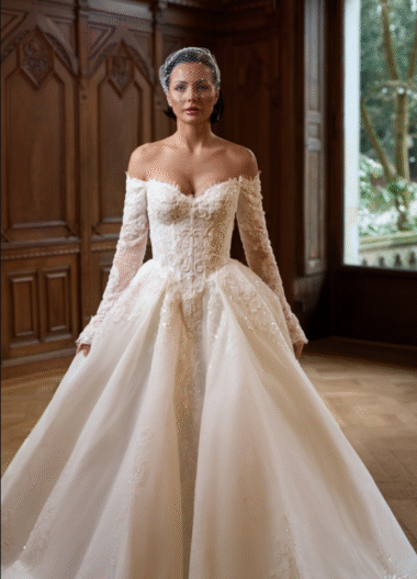 vestido de noiva princesa com saia com muito volume.