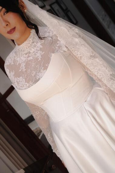 vestido de noiva com sobreposição de renda