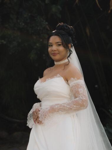 vestido de noiva com aplicações de renda